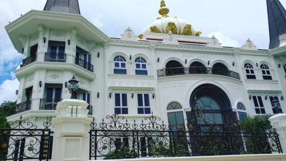 Mansion In Pattaya - Castle